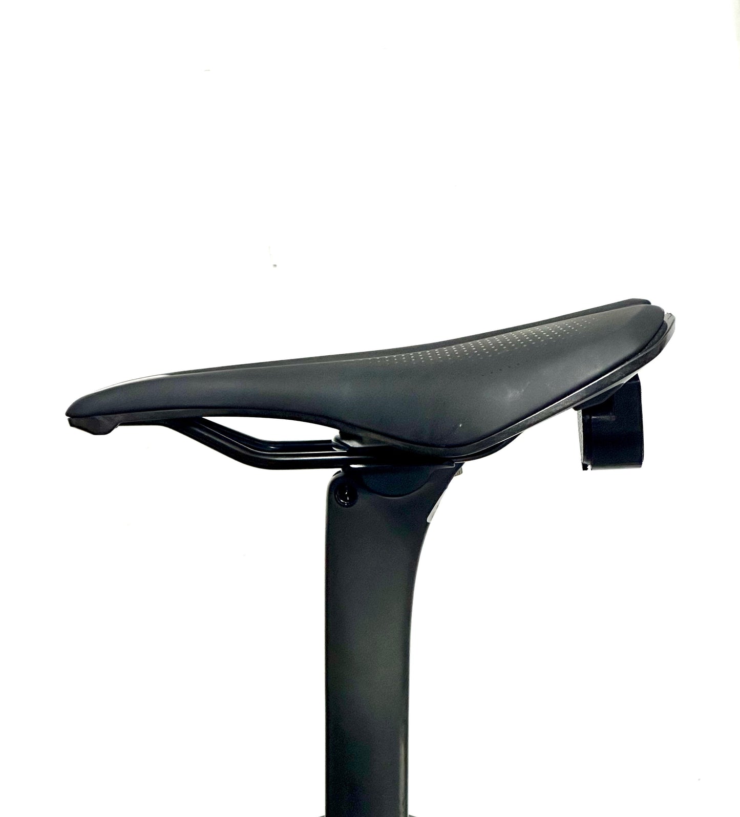 Apple AirTag + Garmin Varia RTL Giant Saddle Uniclip Mount